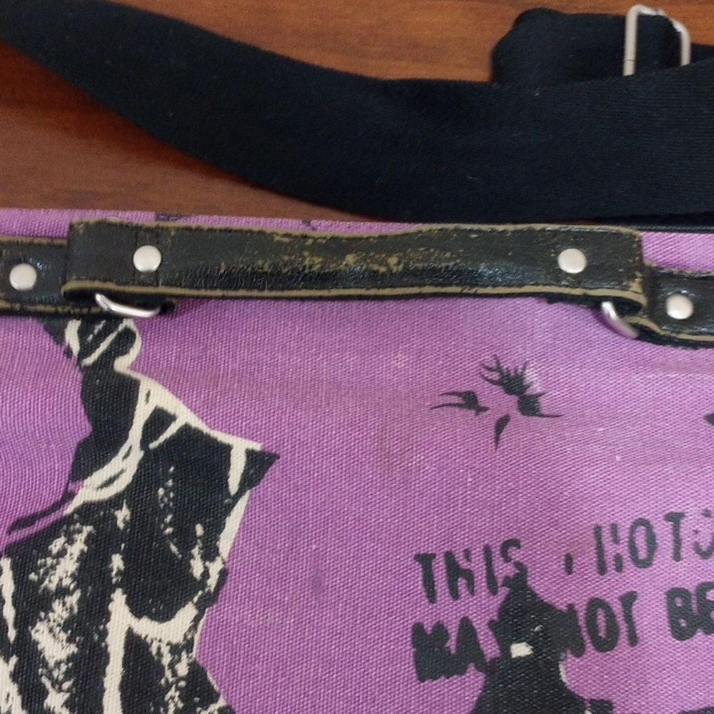 The Andy Warhol Pop Art Large Psychotic Leopard Duffel Canvas & Leather Bag - Picture 9 of 12